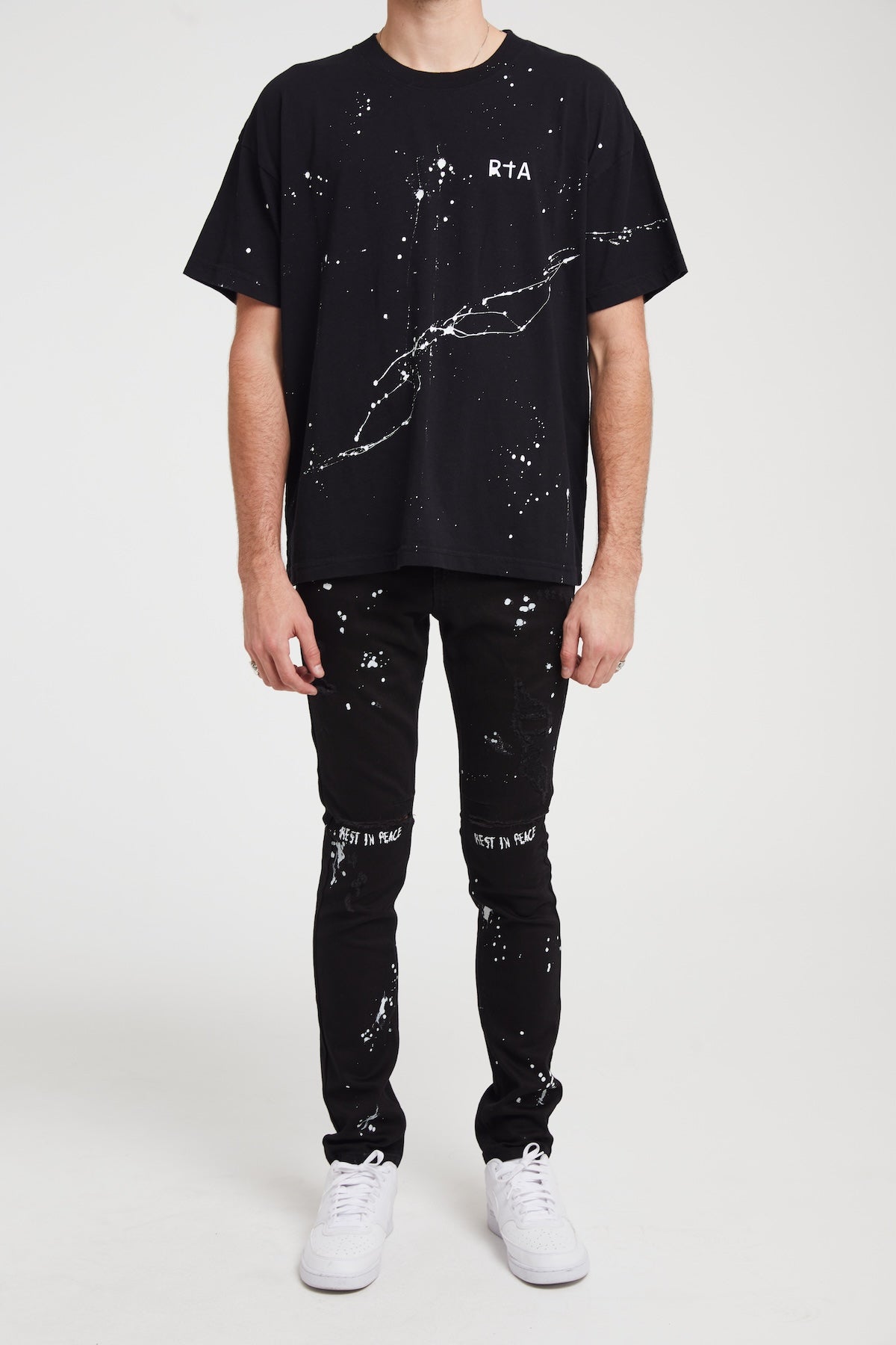 LIAM TEE | BLACK PAINT CHEST LOGO