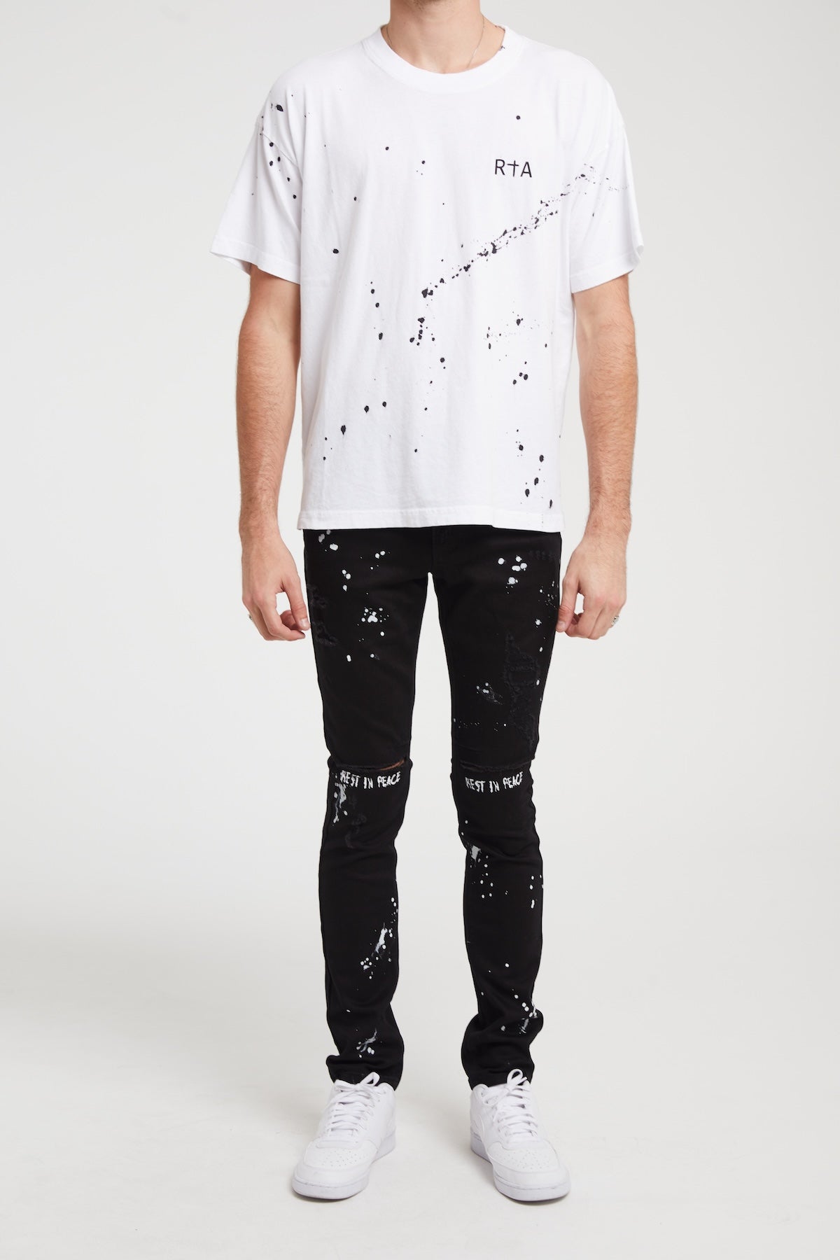 LIAM TEE | WHITE PAINT CHEST LOGO