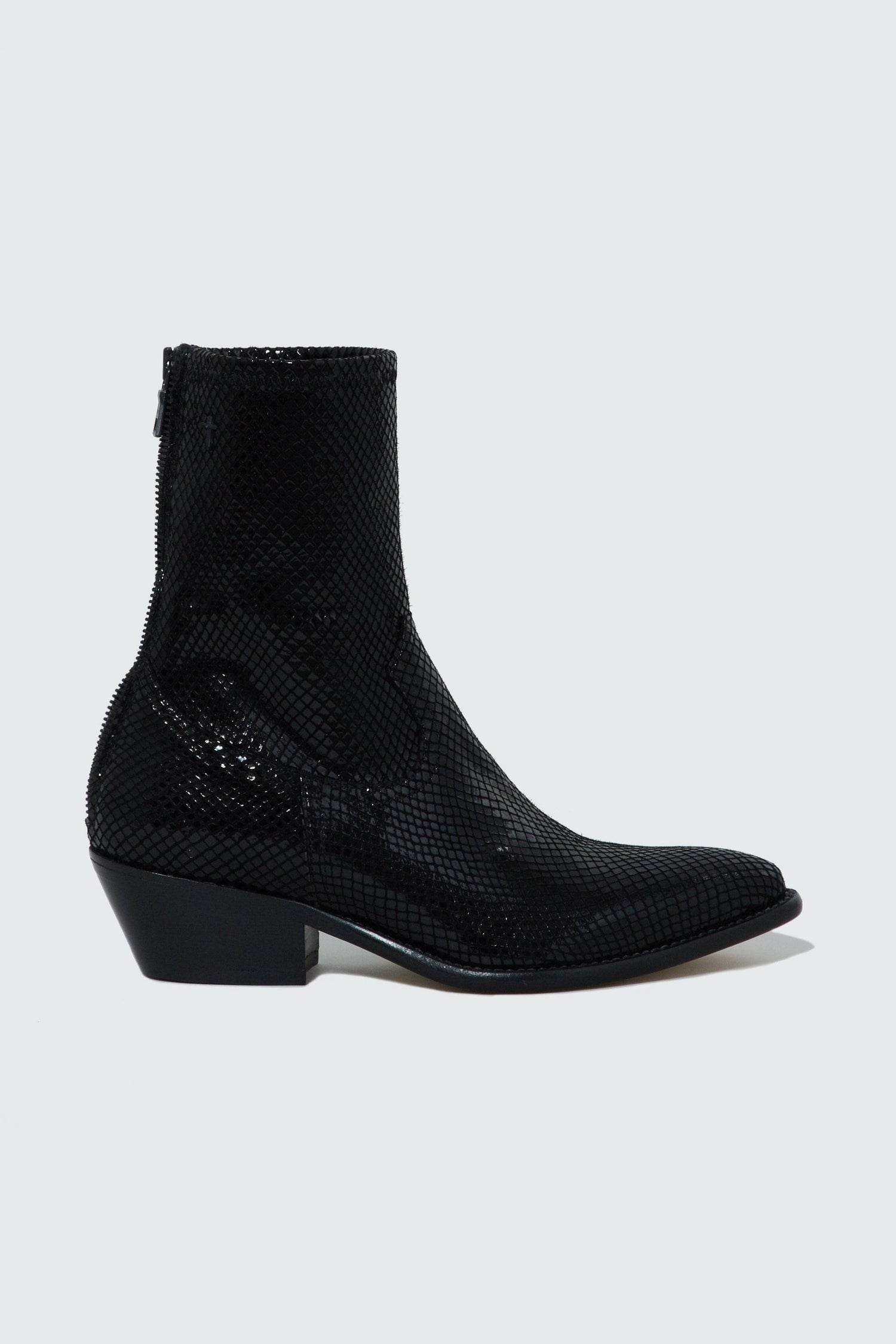 1002 BOOT WOMENS | BLACK SCALE