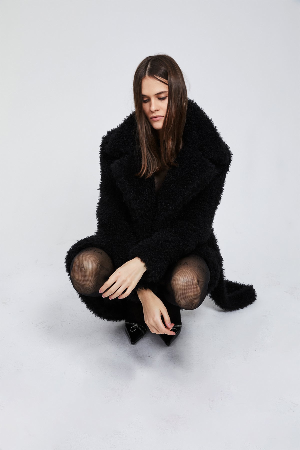 ELOISE PLUSH JACKET | BLACK