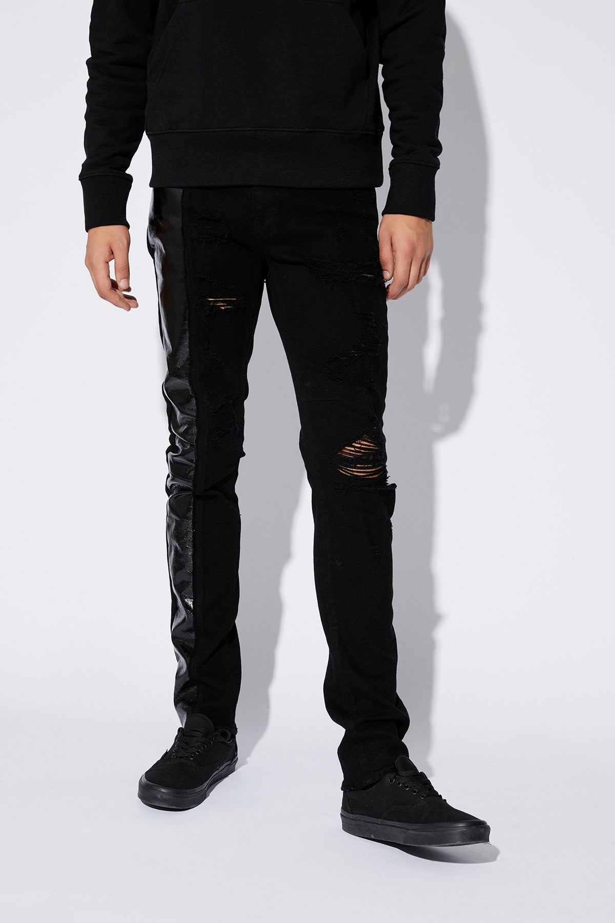 COLM JEAN | RIPPED BLACK CONTRAST