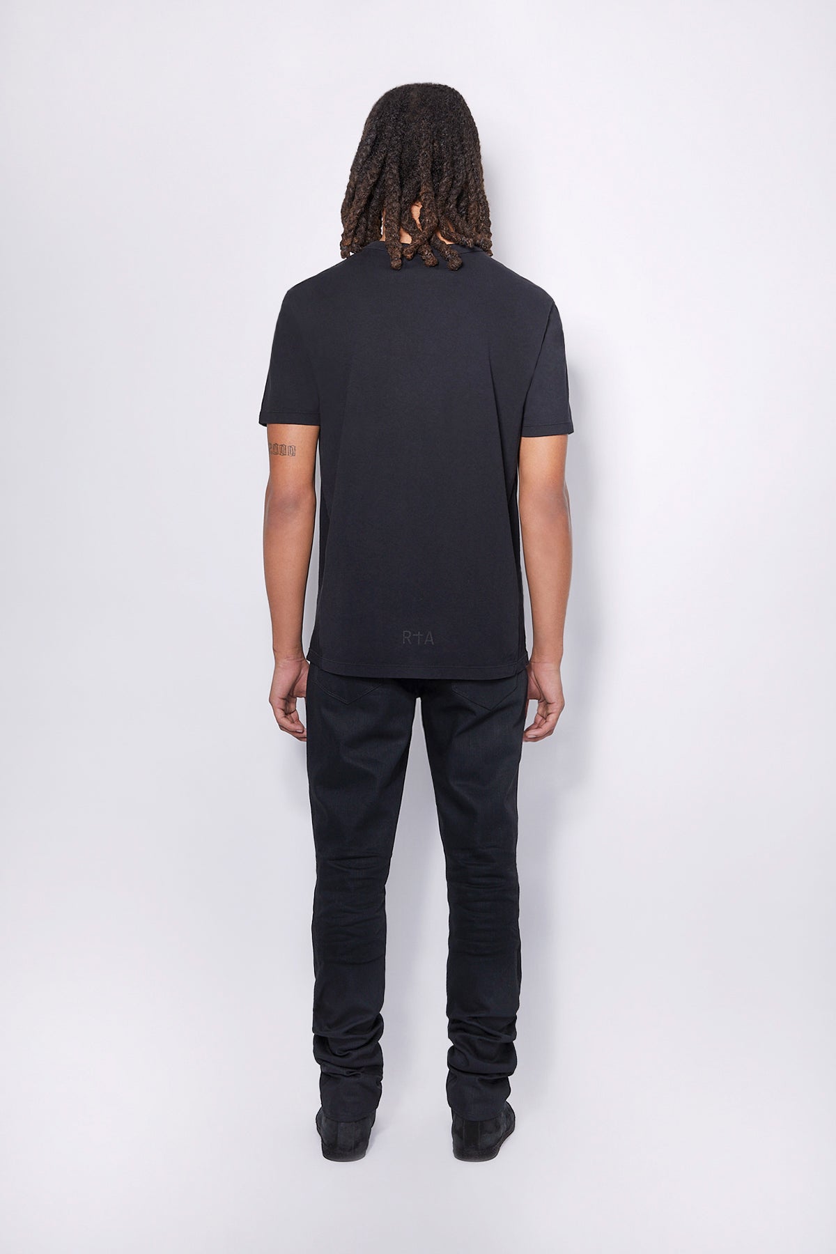 MENS BLACK TEE SHIRT RTA CLOTHING