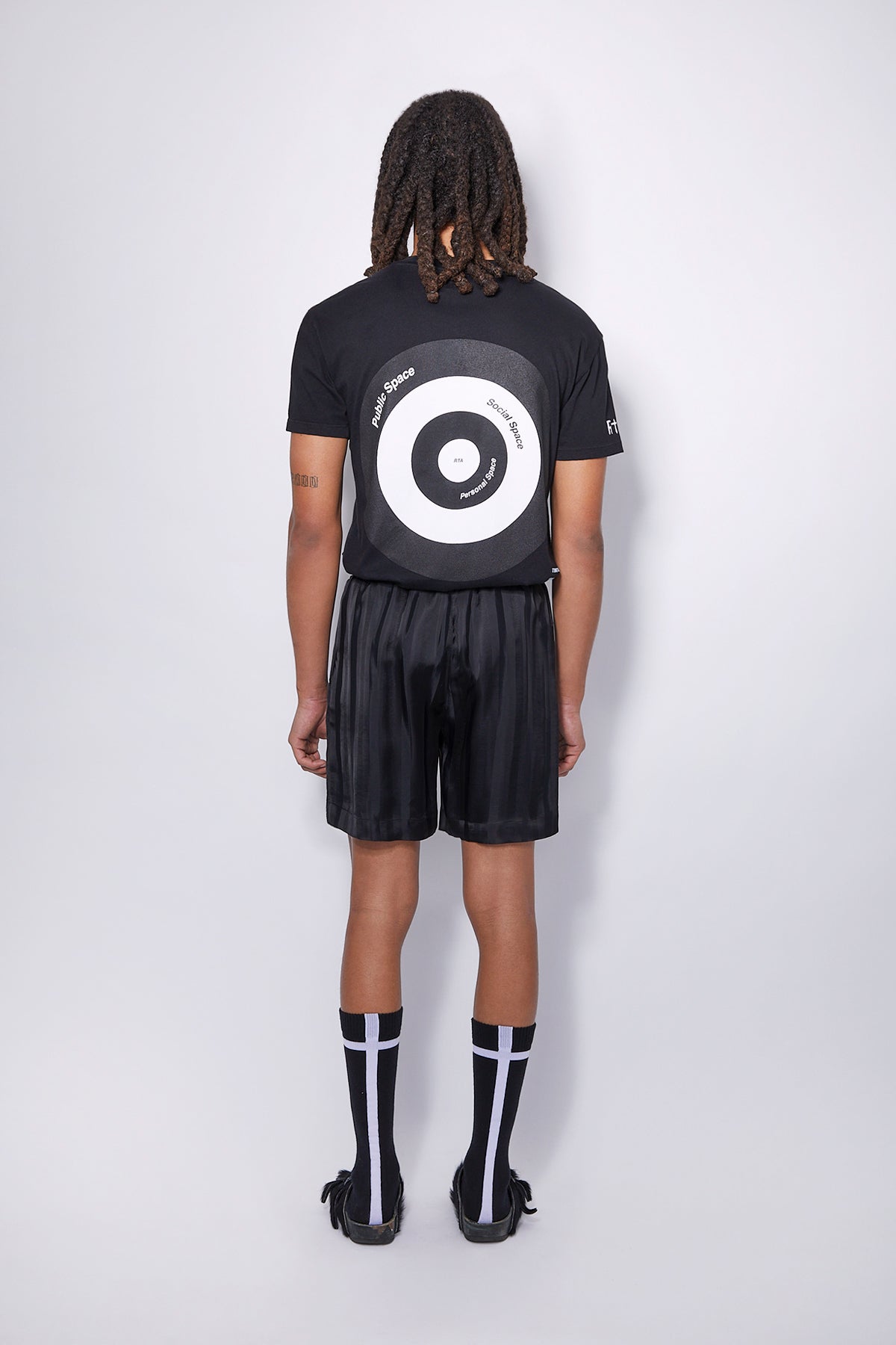 CLYDE SHORT | BLACK STRIPED