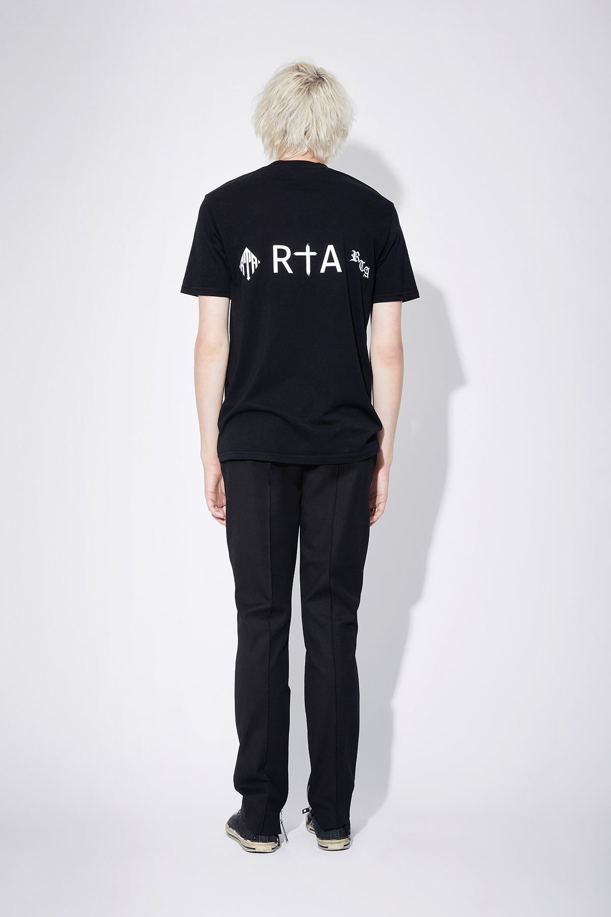 mens-crew-neck-shirt